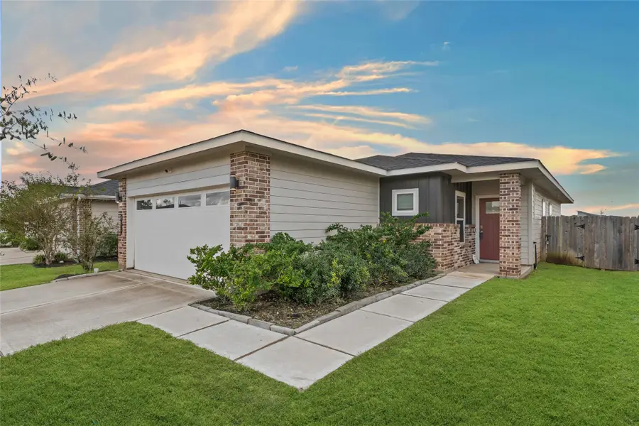 12512 Newport Arch Lane, Houston, TX 77047 - Image #3