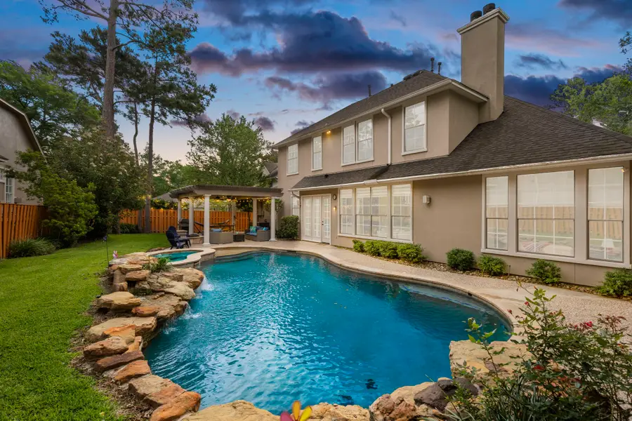 107 E Mirror Ridge Circle, The Woodlands, TX 77382 - #2