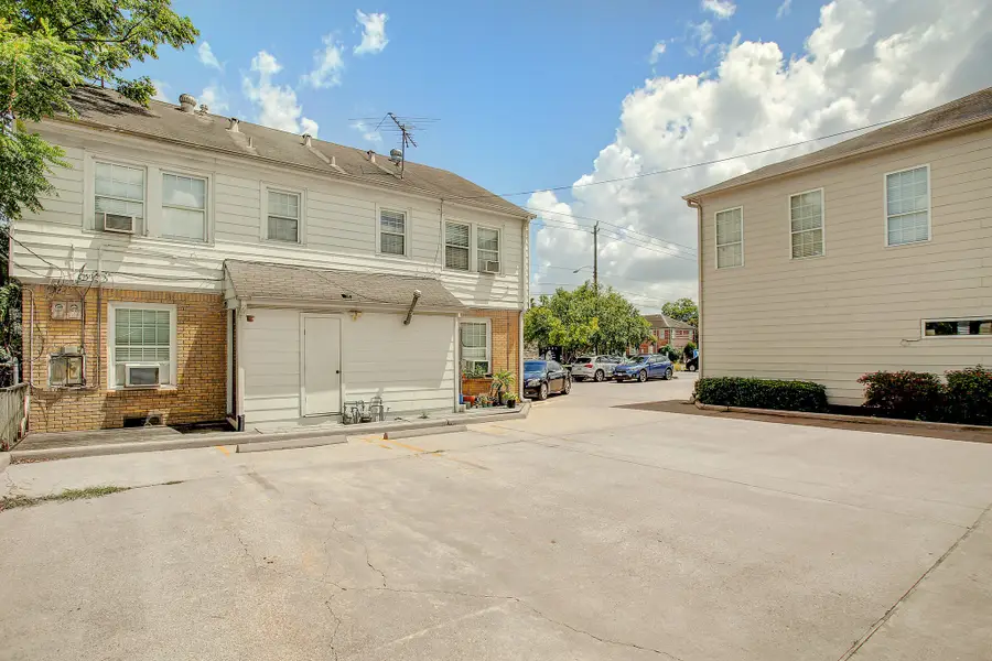 1935 Richmond Avenue, Houston, TX 77098 - #2