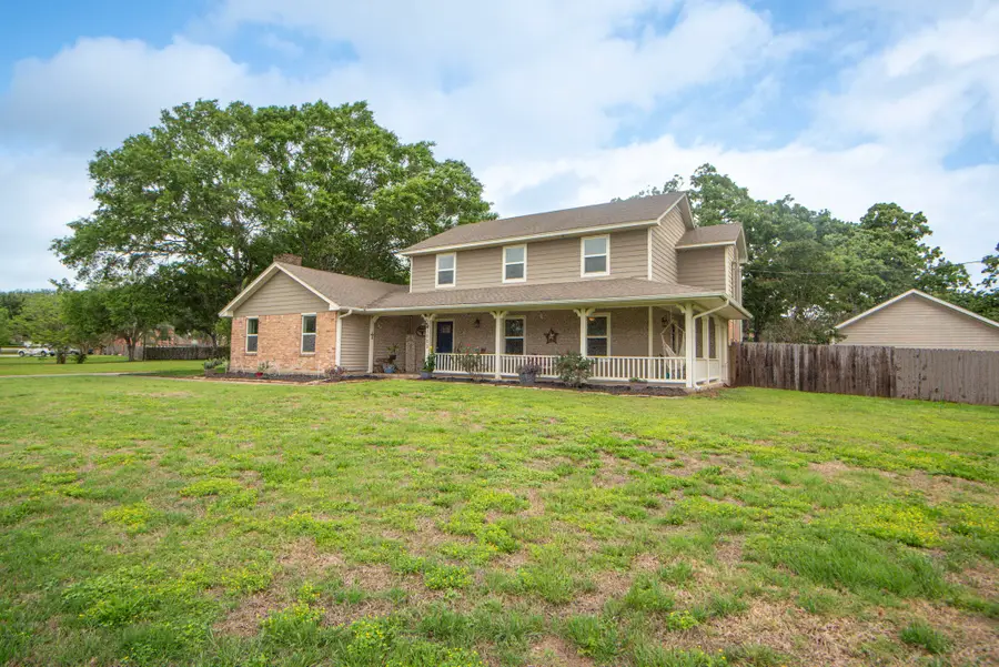 3000 Shadow Lawn Street, Brenham, TX 77833 - #2