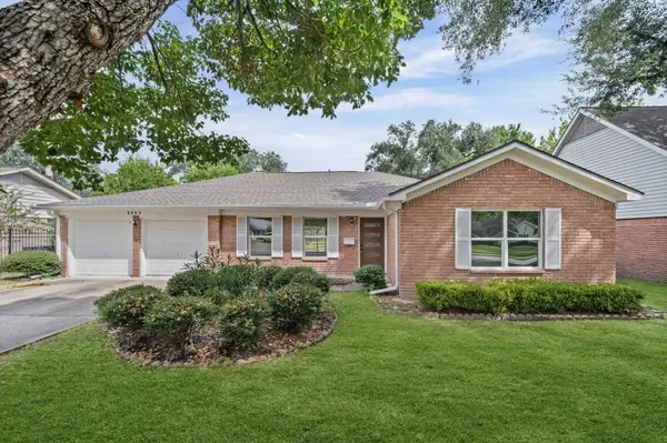 9506 Winsome Lane, Houston, TX 77063