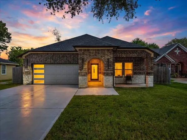 8309 Holiday Lane, Houston, TX 77075