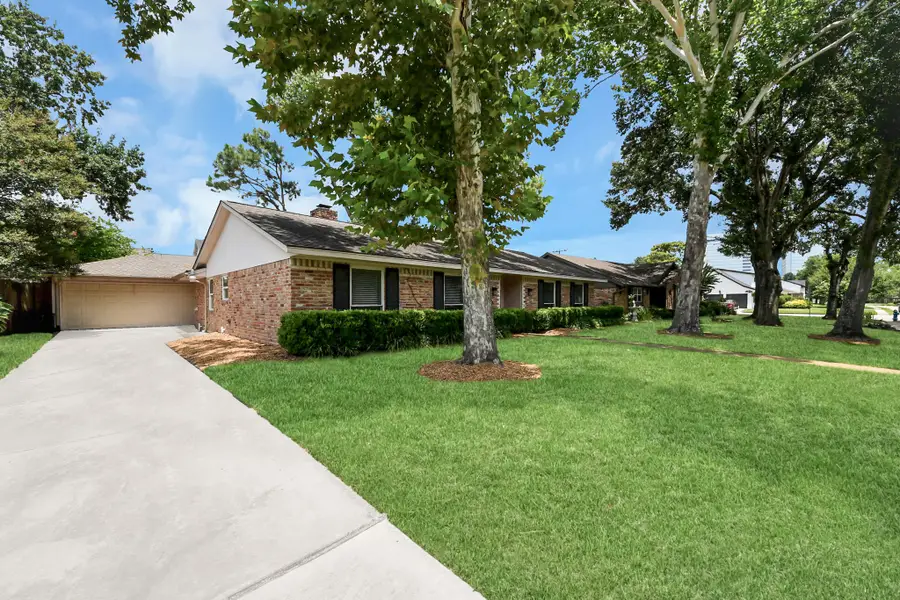 10706 Inwood Drive, Houston, TX 77042 - #3