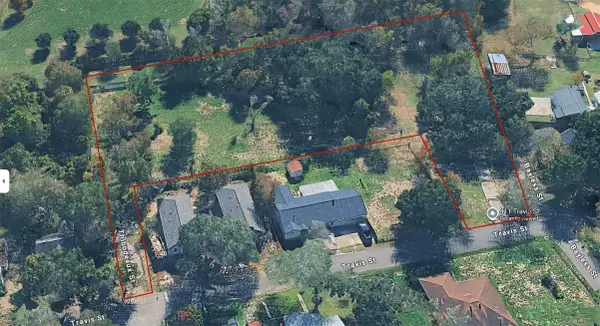 411 Travis Street, Baytown, TX 77520