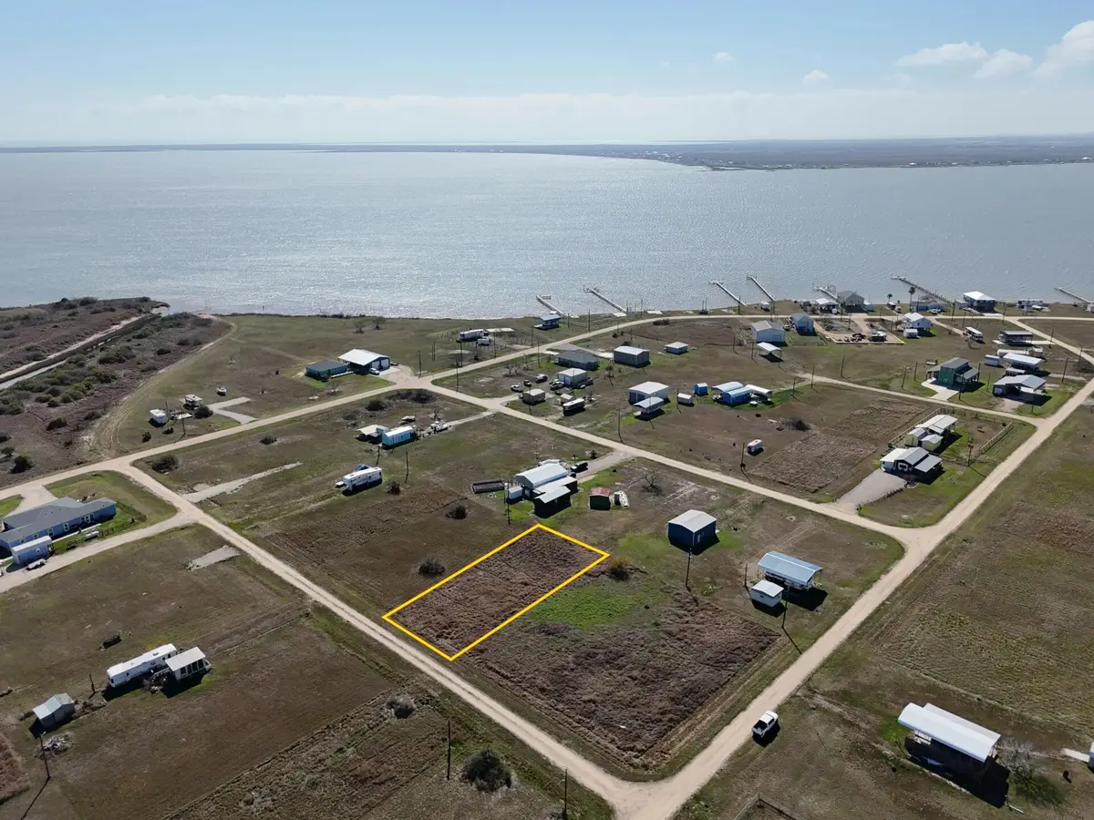 Lot 169 Salmon, Palacios, TX 77465 - #1