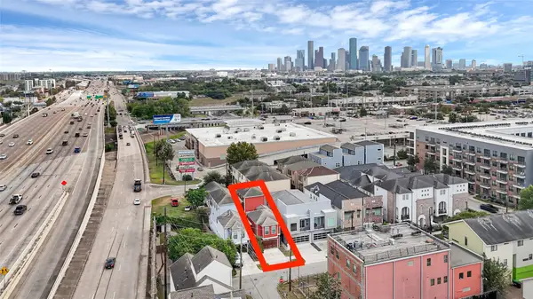 1610 E Bonner Street #A, Houston, TX 77007