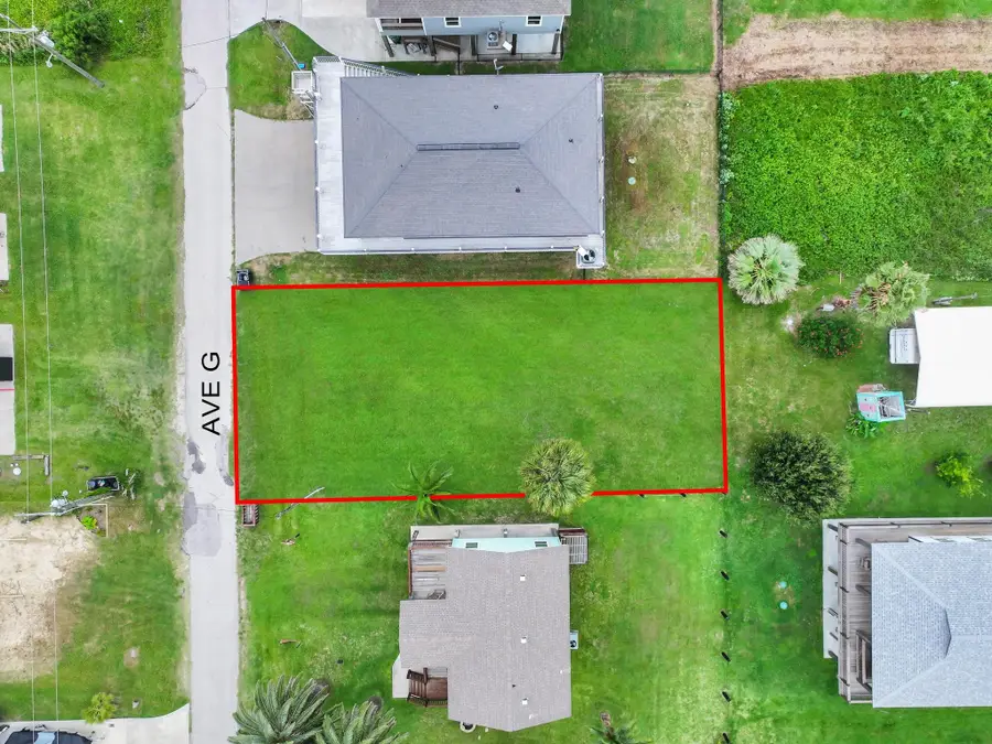 1987 Avenue F, Crystal Beach, TX 77650 - #3