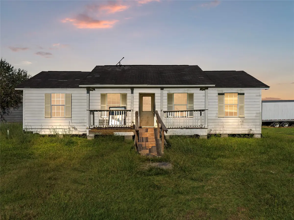 12223 Oralee, East Bernard, TX 77435 - #1