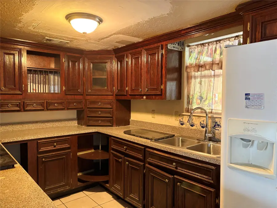 2131 Campbell Road, Houston, TX 77080 - Image #3