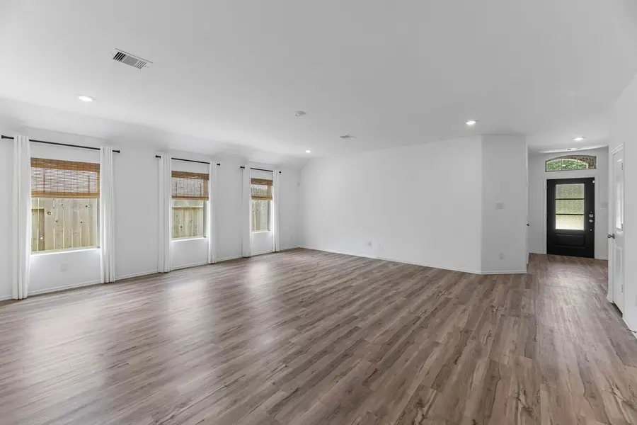 17723 Sapphire Pines Drive, New Caney, TX 77357 - Image #2