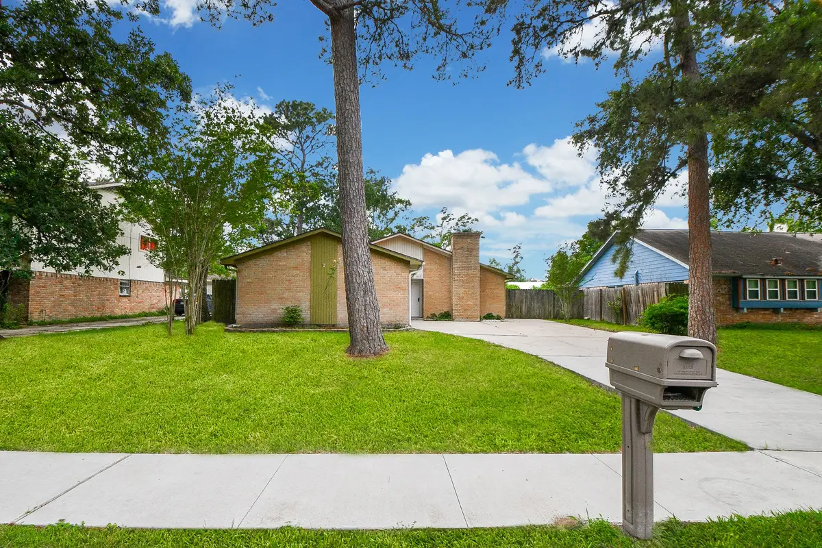 17058 Gleneagle Drive S, Conroe, TX 77385 - #1