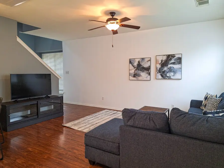 6 Scenic Brook Court, The Woodlands, TX 77382 - #3