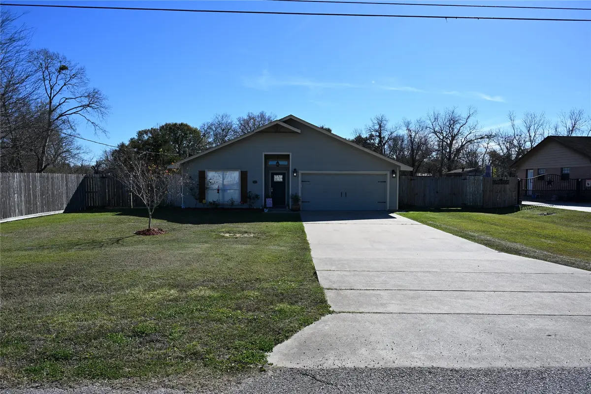 1220 Fairground Ln, Angleton, TX 77515 - #1