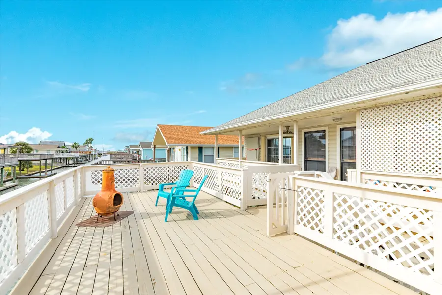 16515 Bahama Way, Jamaica Beach, TX 77554 - Image #3