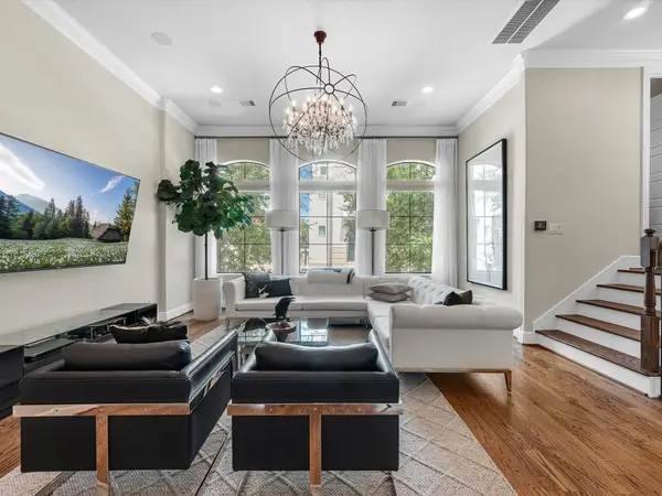 5005 Lillian Street, Houston, TX 77007