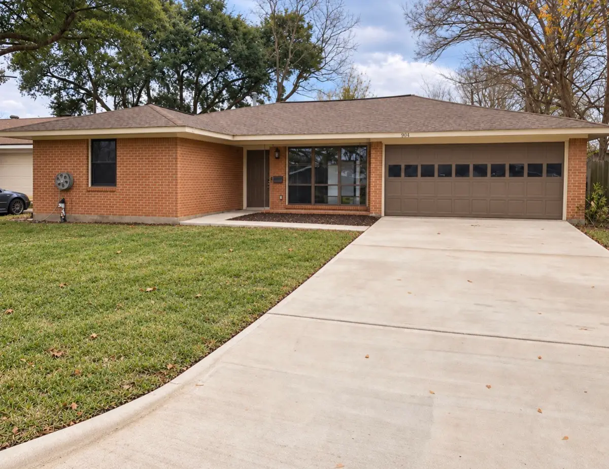 904 Sherwood Drive, Pasadena, TX 77502 - #1