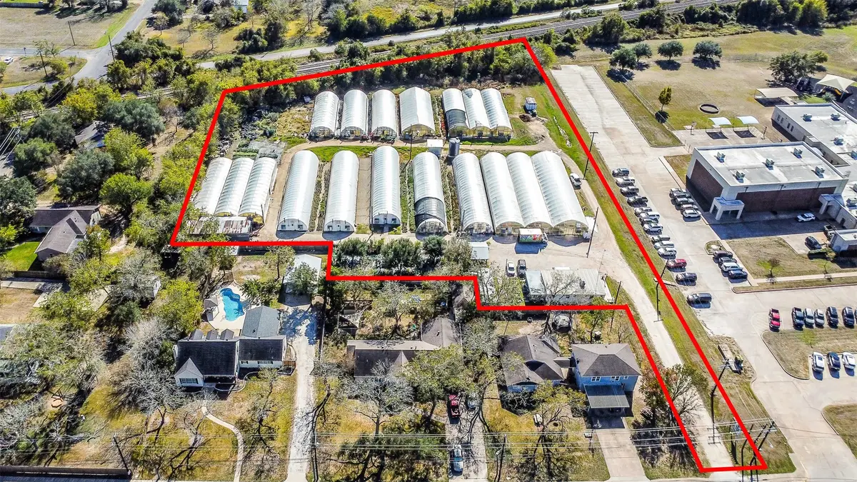 511 W Main Street, Weimar, TX 78962 - Image #1