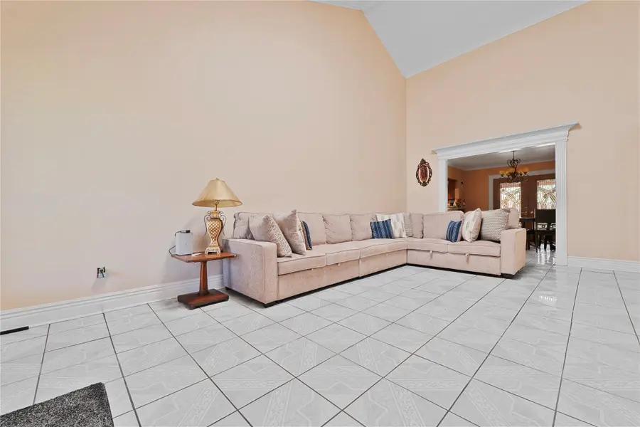 910 Avenue J, South Houston, TX 77587 - #2