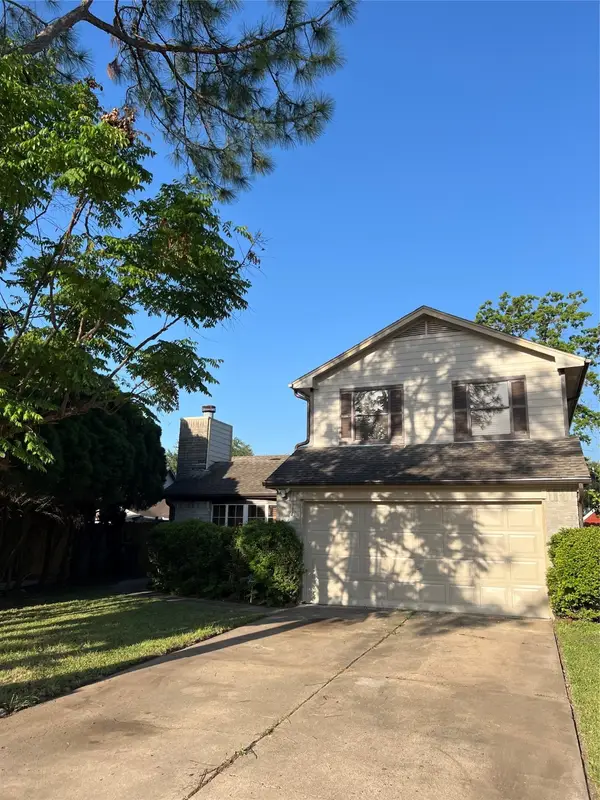 11002 Landsbury Circle, Houston, TX 77099