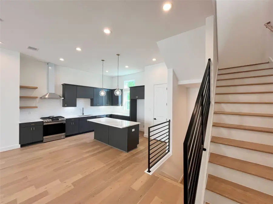 326 Eastwood Street, Houston, TX 77011 - #3