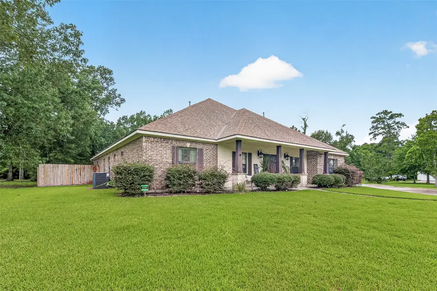 6319 Nowlin Drive, Baytown, TX 77521 - #2