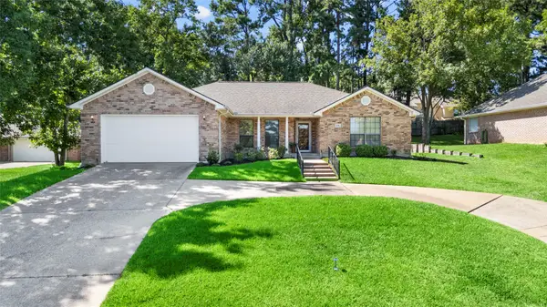 2011 Wickersham Drive, Huntsville, TX 77340