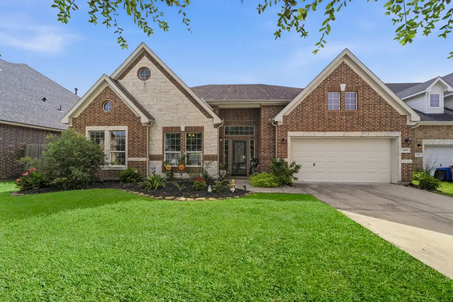 4329 S Meridian Greens Drive, Dickinson, TX 77539 - #2