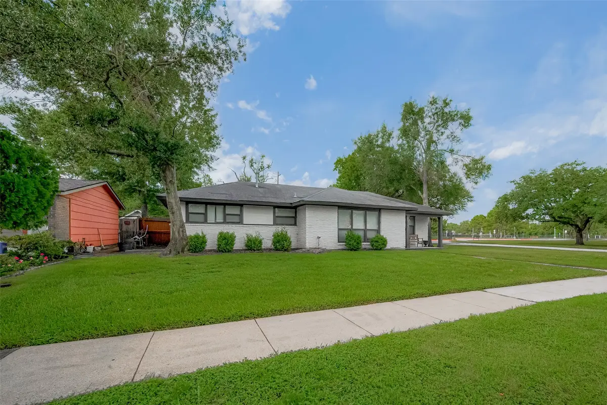 8057 Ridgeview Drive, Houston, TX 77055 - #1