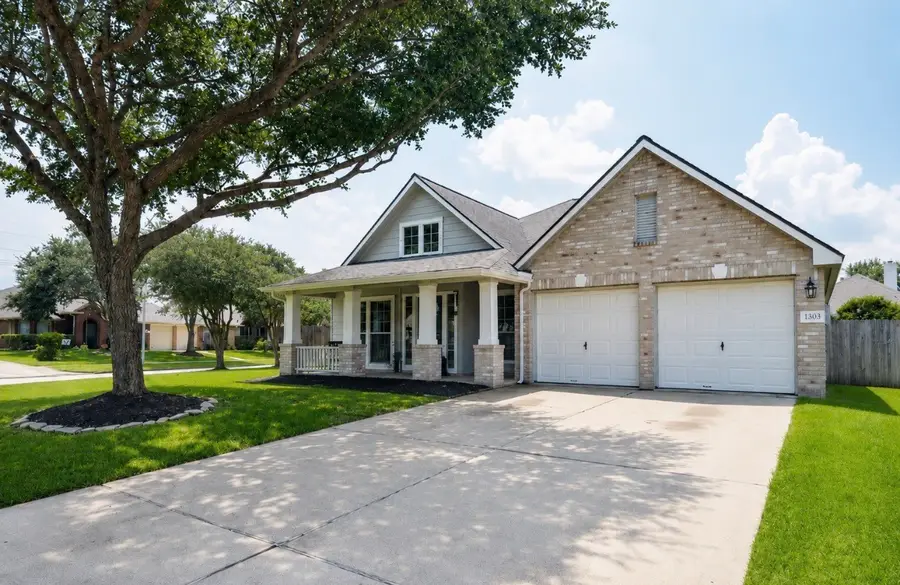 1303 Mayberry Circle, Sugar Land, TX 77479 - #2