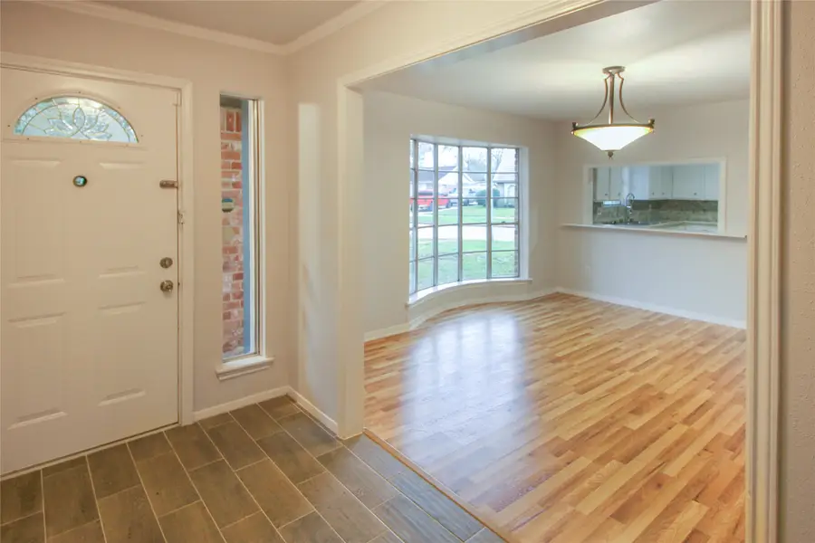 10534 Huntington Wood Drive, Houston, TX 77099 - #3