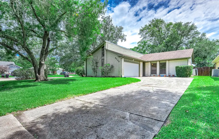 2702 Dove Tree Drive, Alvin, TX 77511 - #2