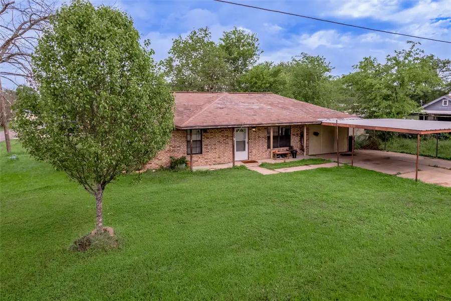 210 Bullard Street, Madisonville, TX 77864 - #3