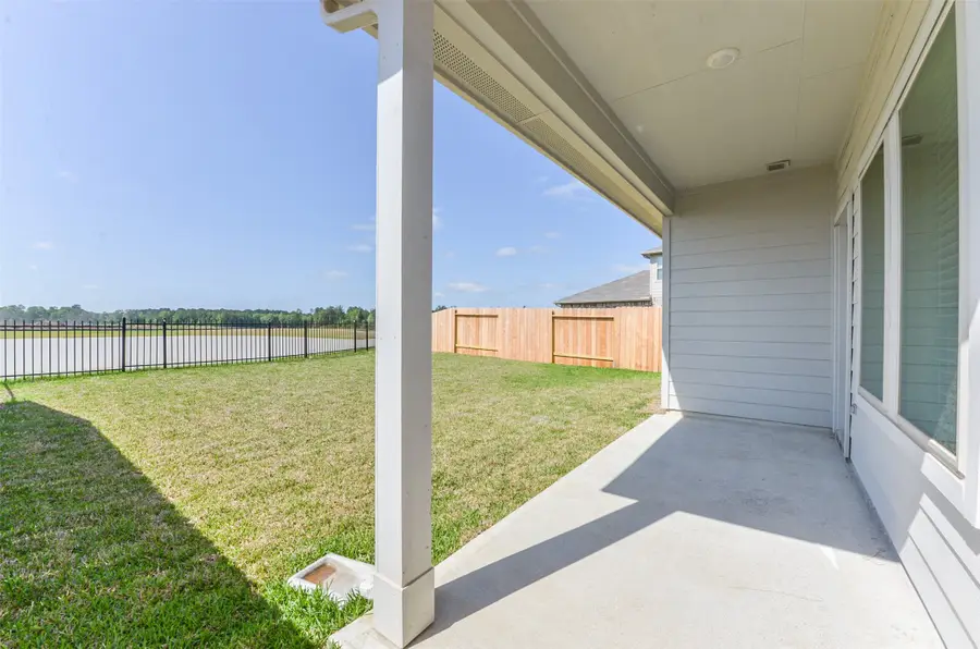 16524 Cascading Pines Ct, Conroe, TX 77302 - Image #2