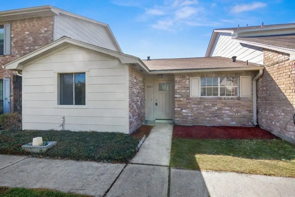 6541 S Briar Bayou Drive, Houston, TX 77072 - Image #1