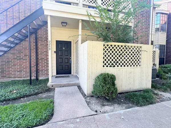2121 El Paseo Street #2209, Houston, TX 77054
