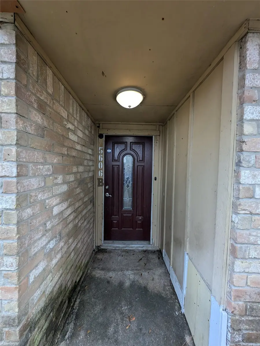 5606 Easthampton Drive #B, Houston, TX 77039 - Image #2