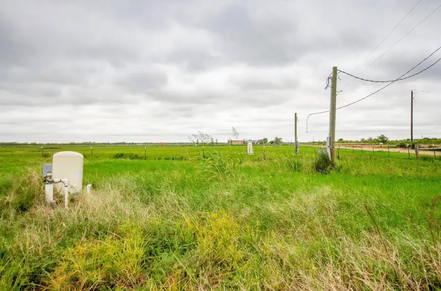 14209 County Line Road, Wallis, TX 77485 - #3