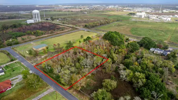 232 N Pecan Drive, Texas City, TX 77591