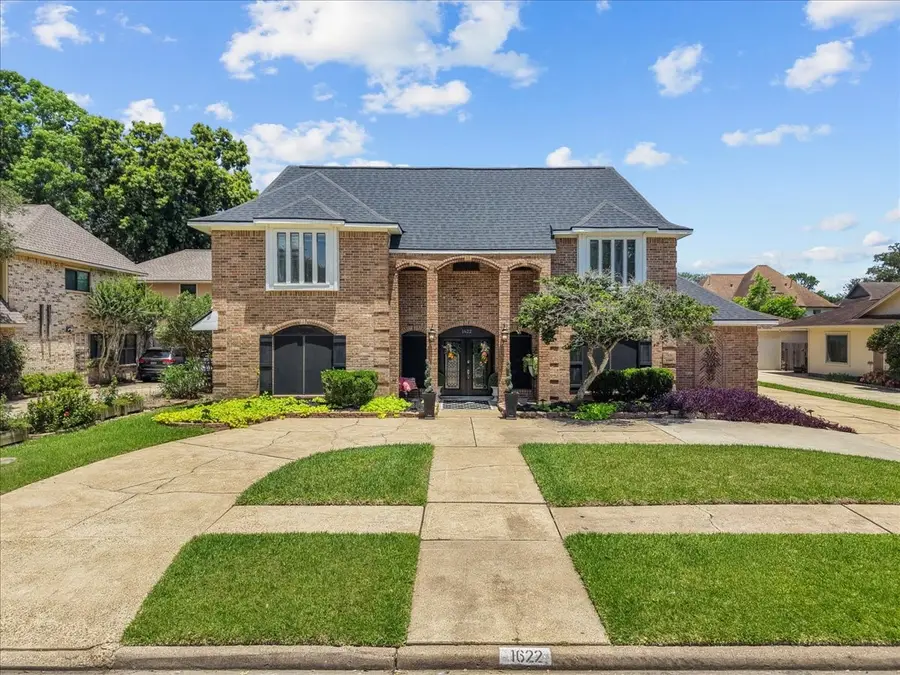 1622 W Hedgecroft Drive, El Lago, TX 77586 - #2
