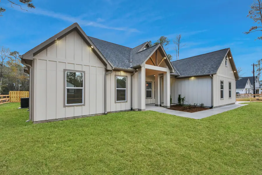 15248 Alchester Ln, Plantersville, TX 77363 - Image #2