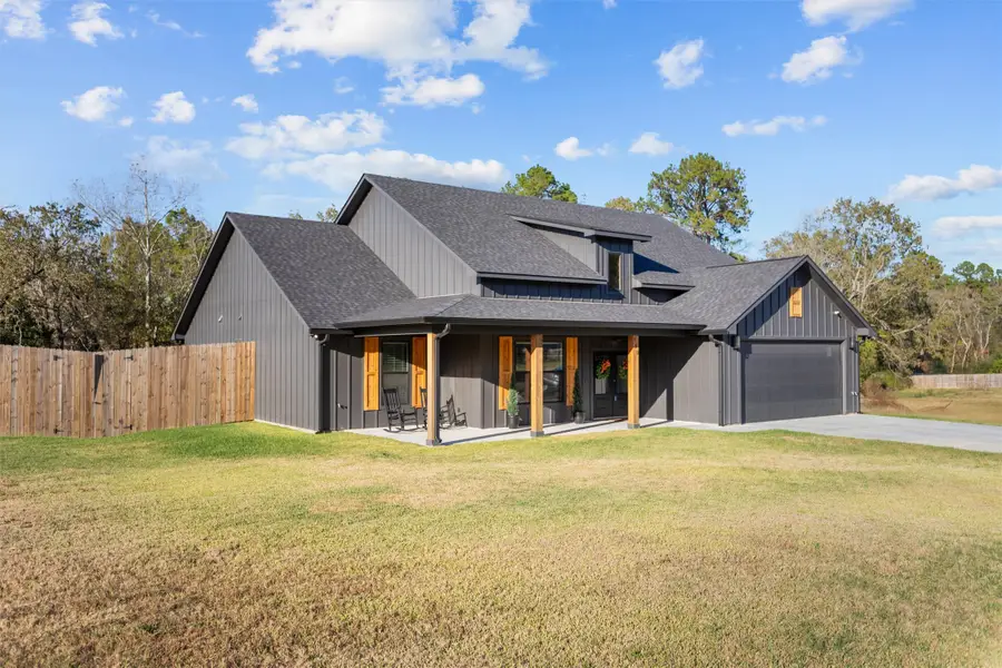 190 Shady Oaks Drive, Hudson, TX 75904 - Image #2