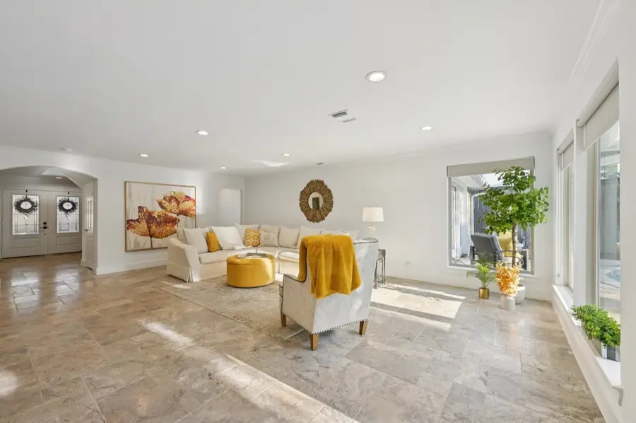 1302 Riverview Circle, Houston, TX 77077 - Image #3