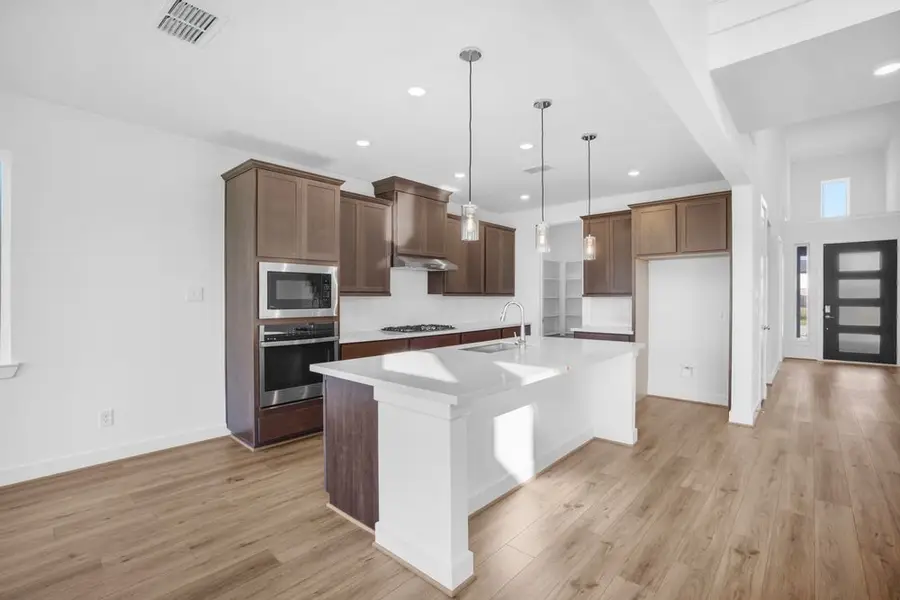 9227 Heckenberg Arbor Lane, Cypress, TX 77433 - Image #2