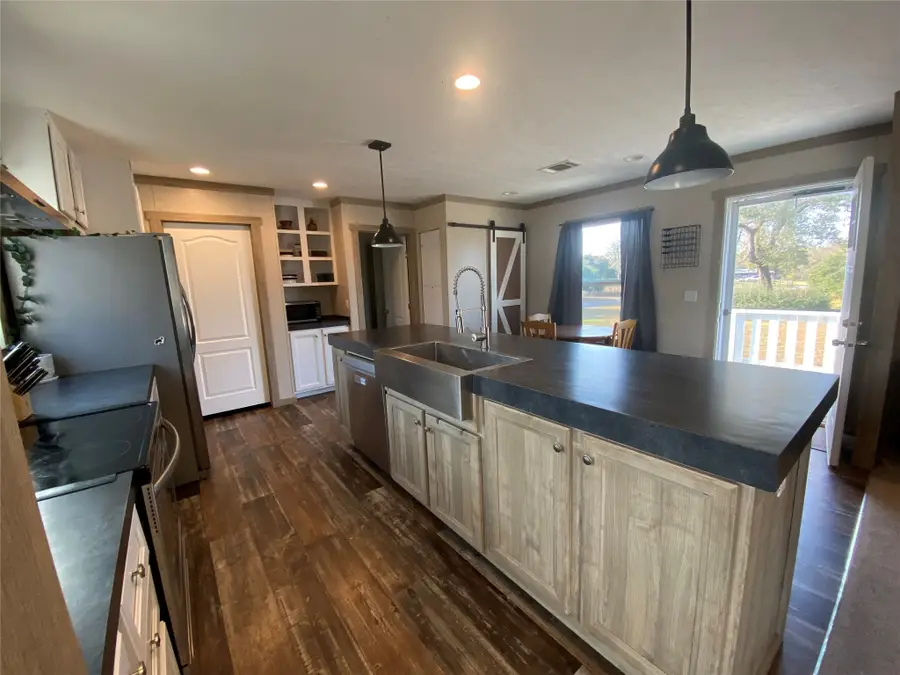 5062 County Road 2612, Buffalo, TX 75831 - Image #2