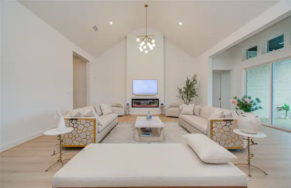 1310 Timber Shores Drive, Missouri City, TX 77459