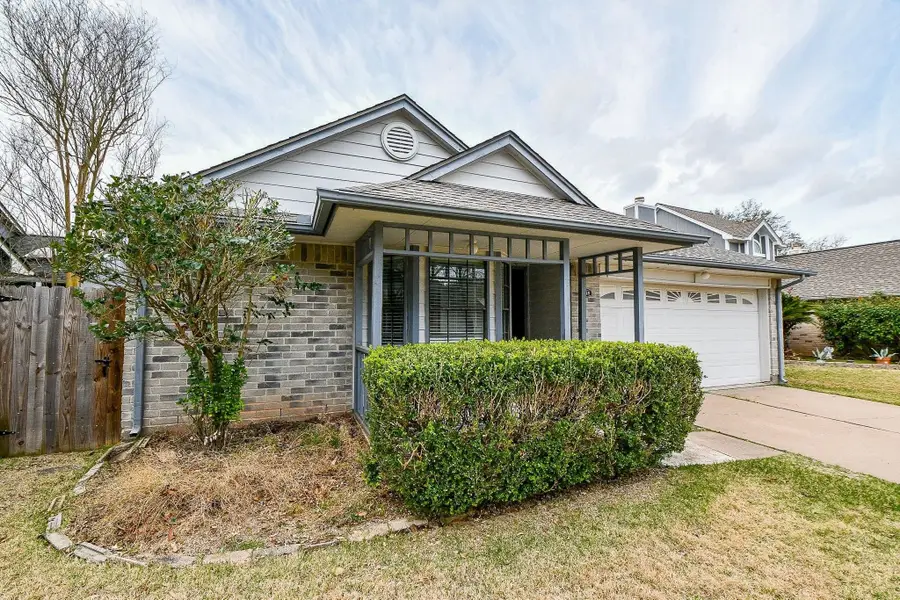 2018 Creek Valley Lane, Sugar Land, TX 77478 - #2