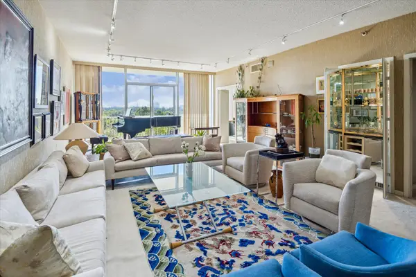 121 N Post Oak Lane #705, Houston, TX 77024