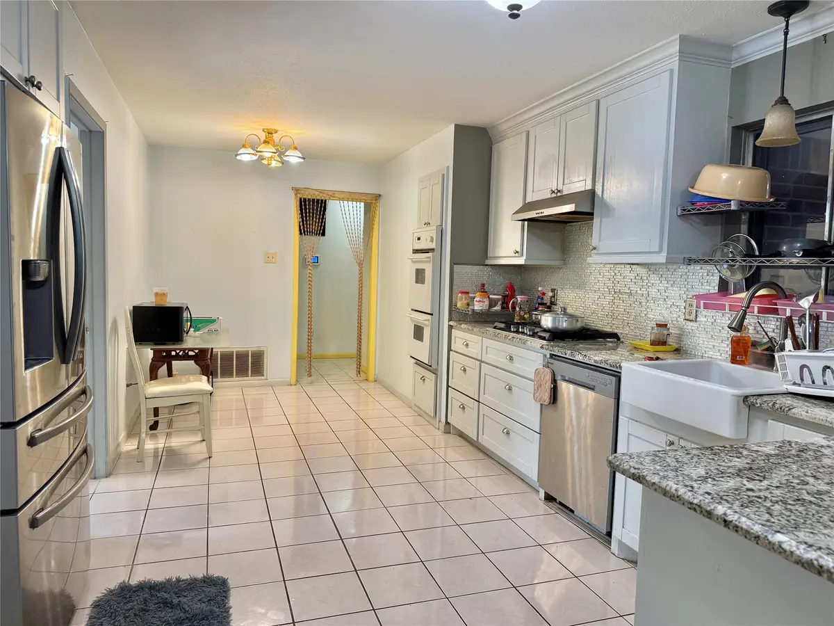 8911 Lazy River Lane, Houston, TX 77088 - #1