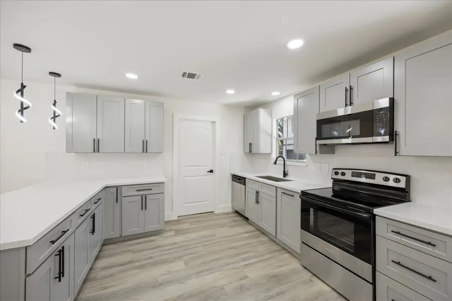 14930 Spring Lake Drive, Houston, TX 77070 - Image #3