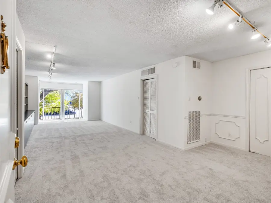 5050 Ambassador Way #218, Houston, TX 77056 - #2